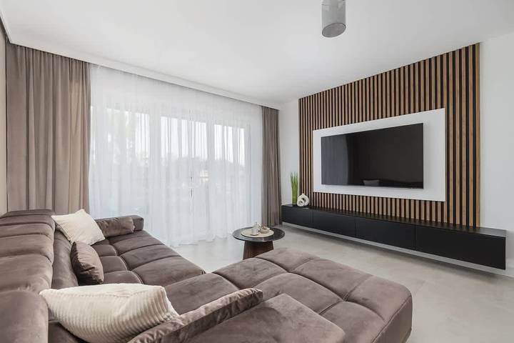 Apartament wakacyjny dla 3 osób, z sauna i basen oraz jacuzzi i balkon/ taras w Dziwnów