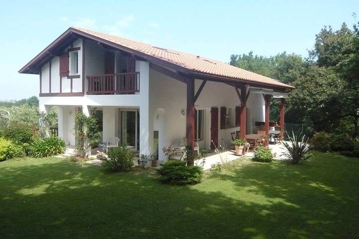 Maison de vacances pour 10 personnes, avec balcon et jardin à Arbonne