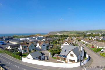 Holiday Rental for 10 People in Croyde, Devon, Photo 1