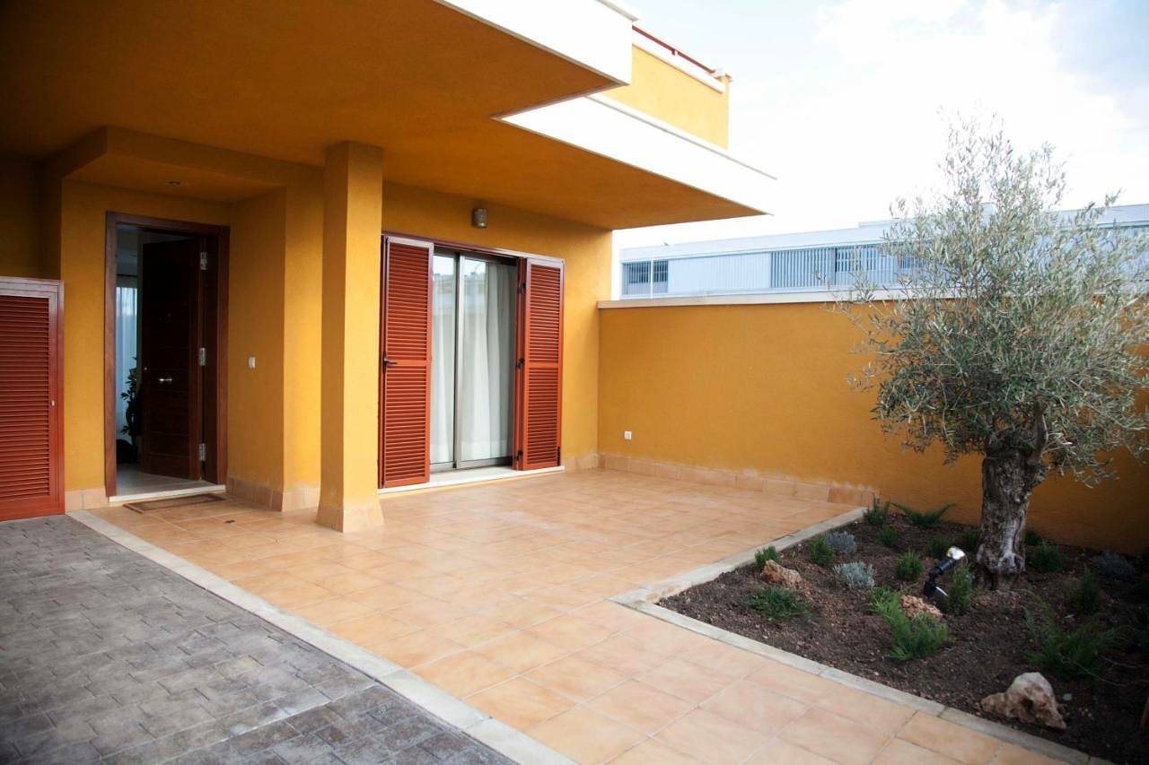 Three-Bedroom Villa in El Arenal, Palma