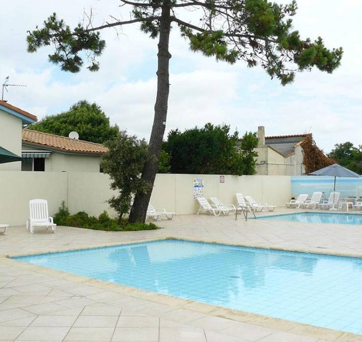 Camping pour 4 personnes, avec jardin et piscine à Saint-Pierre-d'Oléron - 2