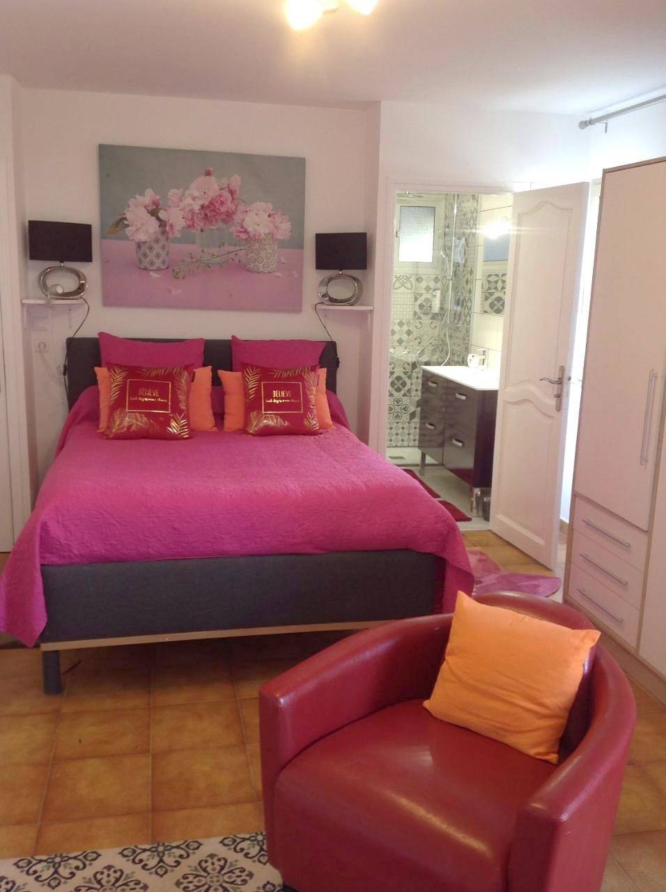 Appartement entier, Apartment with Garden View in Eccica-Suarella, Région d'Ajaccio