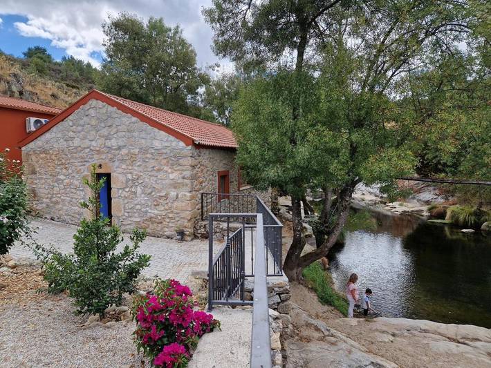 Location de vacances pour 5 personnes, avec terrasse et vue, animaux acceptés dans Tarouca - 2