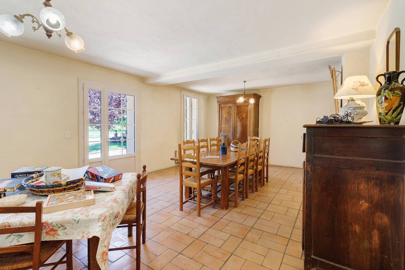 Großes Ferienhaus Château Haut Lamouthe mit privater Terrasse, Garten und Wlan in Lamonzie-Saint-Martin, Périgord Pourpre