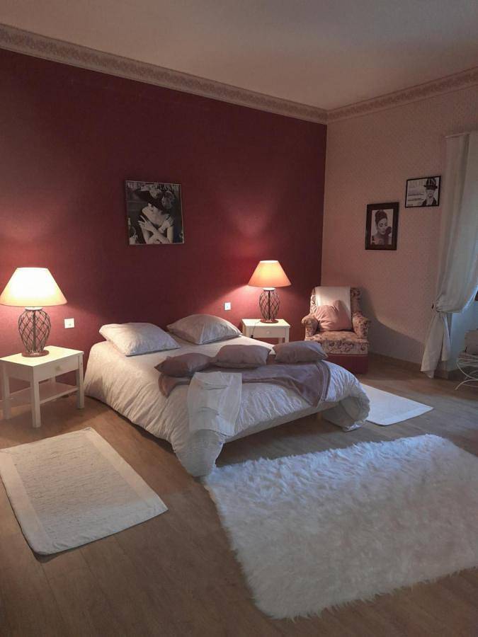 Chambre d’hôte pour 2 personnes, avec jardin ainsi que piscine et sauna