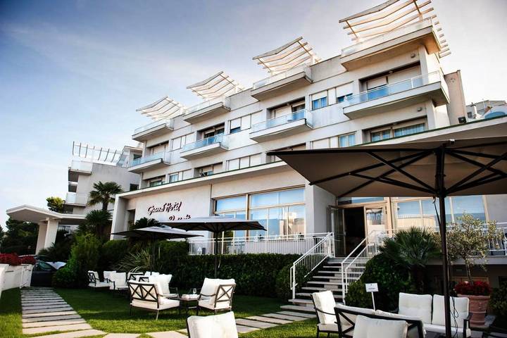 Hotel für 3 Personen, mit Terrasse und Garten sowie Pool