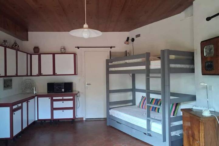 First floor villa 6km from the sea in La Garde, Mittelmeerküste (Frankreich)