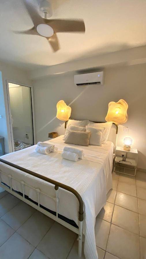 Gîte pour 2 personnes, avec Balcon et Terrasse dans Port De Carro Martigues - 2