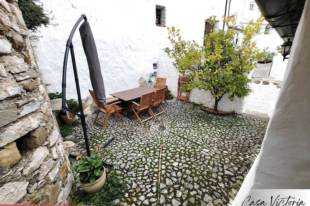 The Oven House in Villaluenga del Rosario, White Villages