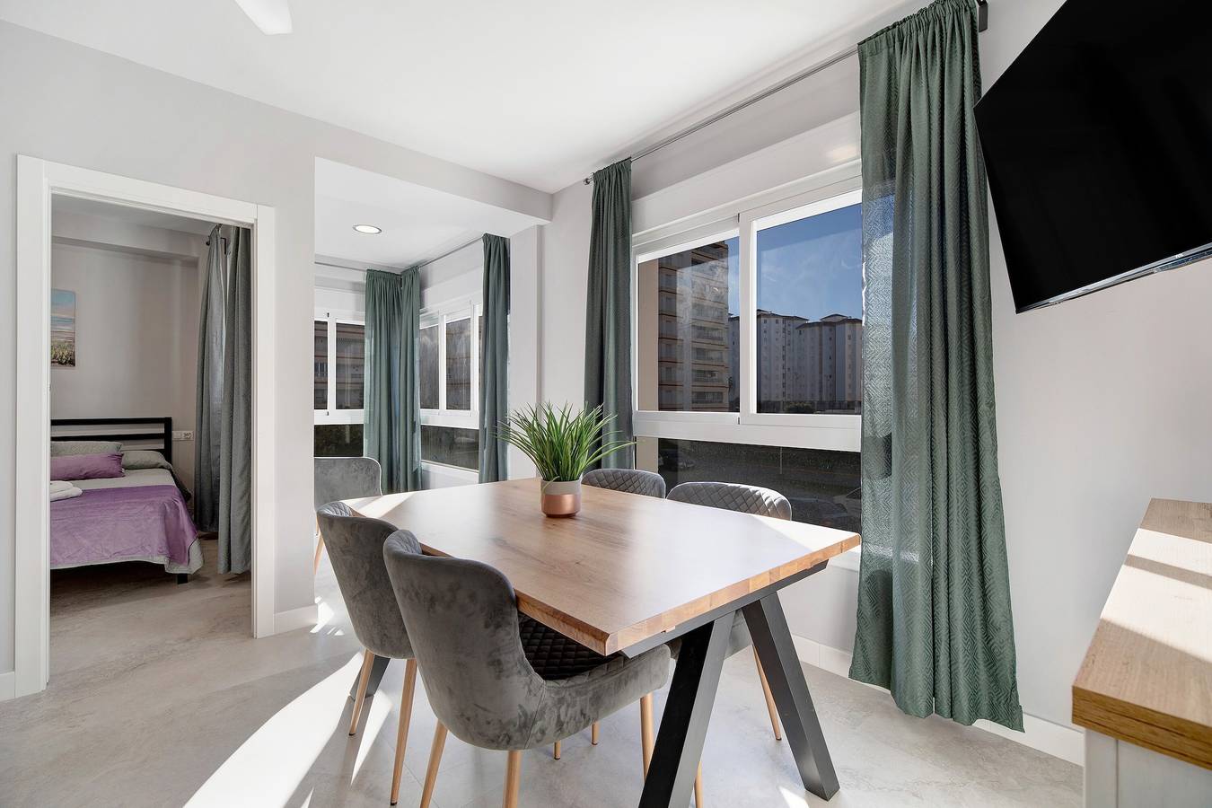 Ganze Wohnung, Ferienwohnung "Refugio del Mar" mit Meerblick, Gemeinschaftspool und Wlan in Valdelagrana, El Puerto de Santa María