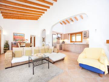 Villa in Crestatx, Sa Pobla für 6 