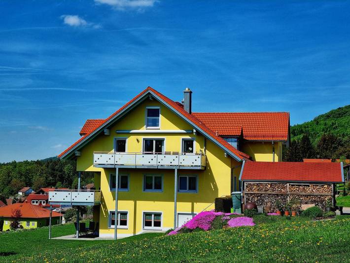 Hütte für 4 Personen, mit Balkon und Garten in der Oberpfalz