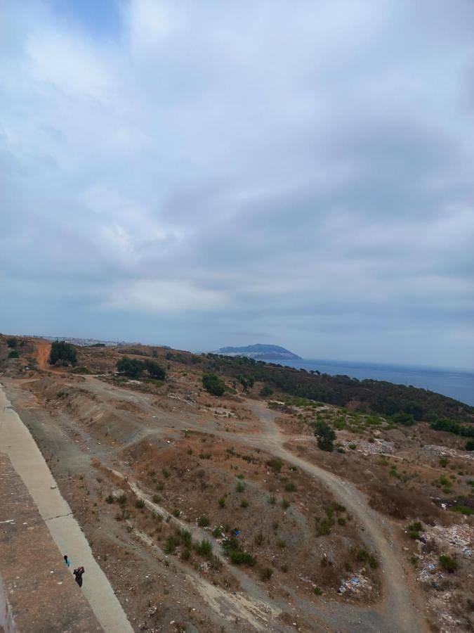 Gîte pour 6 personnes, avec jacuzzi et terrasse à Fnideq - 3