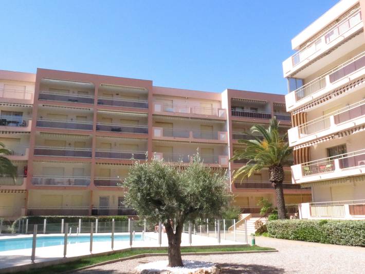 Ferienwohnung für 4 Personen, mit Terrasse und Pool in Sainte-Maxime - 3