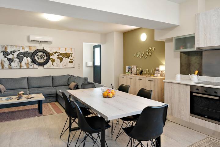 Gîte pour 6 personnes, avec balcon dans Cos - 2