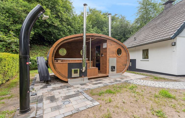 Ferienhaus für 6 Personen, mit Seeblick und Sauna sowie Garten in Hessisches Bergland - 2
