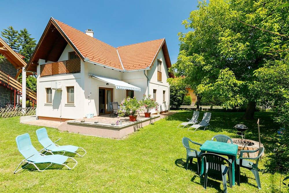 Ganze Wohnung, Nadori 2 in Balatonakali, Balatonfüredi járás