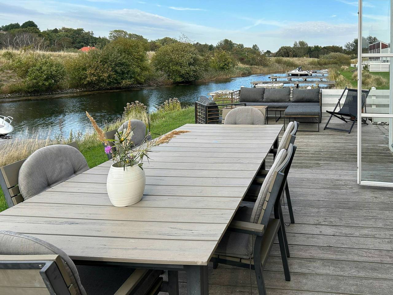 Vakantiehuis aan het water in Øer Maritime Ferieby in Øerne, Ebeltoft