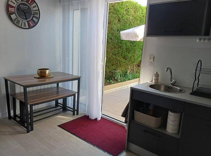 Gîte pour 3 personnes, avec terrasse à Saint-André-de-Cubzac - 2
