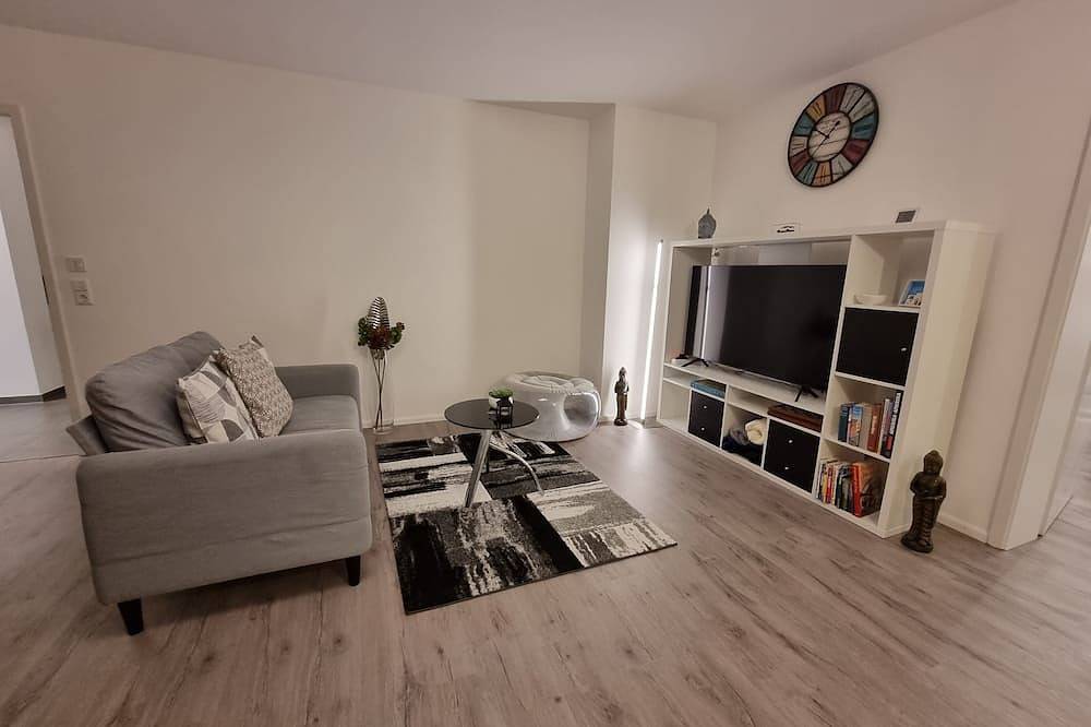 Ganze Wohnung, Holiday Apartment Moises y Ruth mit schönen Garten in Murg, Südschwarzwald