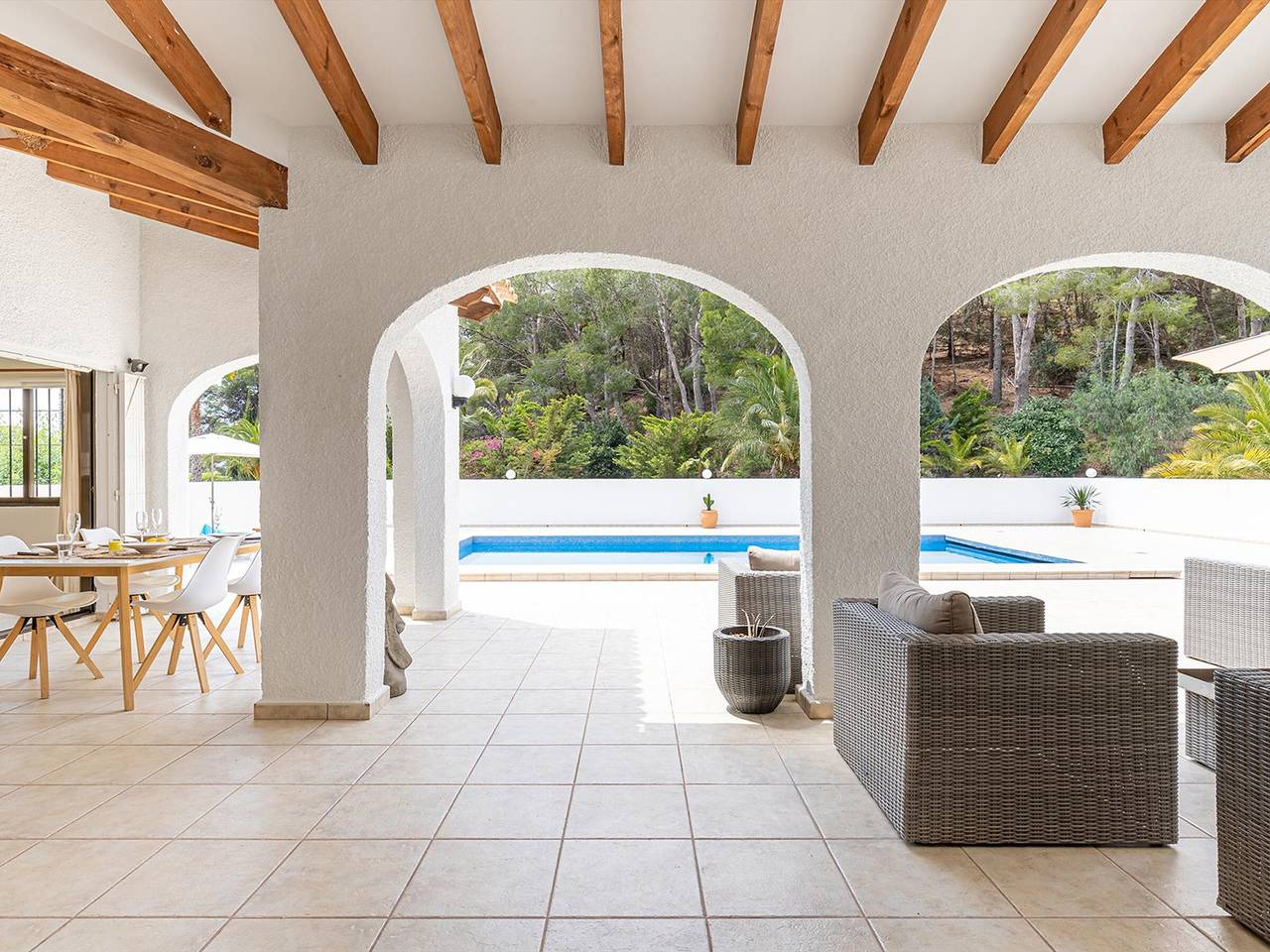 Rustikale Villa in Altea: privater Pool, Wlan, Haustiere erlaubt, Parkplatz, Klimaanlage in Platja L'Olla, Altea