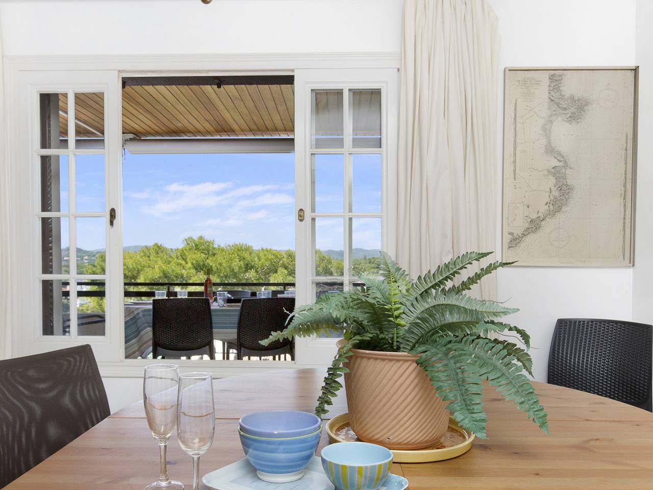 Entire apartment, Spacious family apartment in Llafranc, communal pool and pets allowed in Llafranc, Palafrugell
