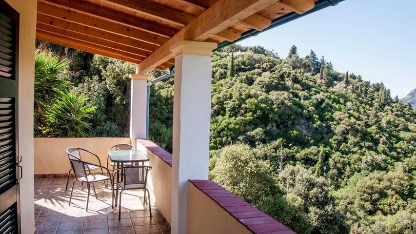 Location de vacances pour 4 personnes, avec vue et jardin dans Liapádes - 4