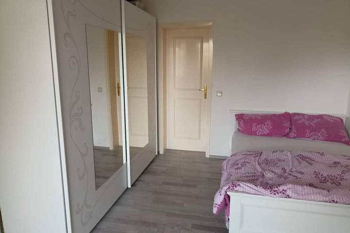 Ferienwohnung für 3 Personen, mit Terrasse in Velbert - 2