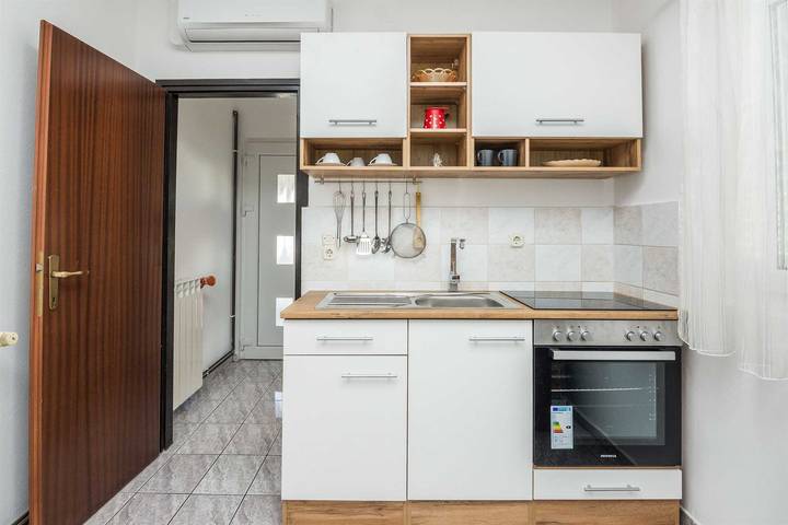 Ferienwohnung für 2 Personen, mit Balkon und Balkon/Terrasse in Privlaka - 3