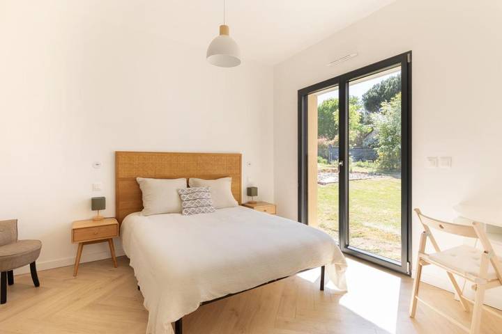 Appartement de vacances pour 2 personnes, avec terrasse ainsi que vue et jardin, animaux acceptés