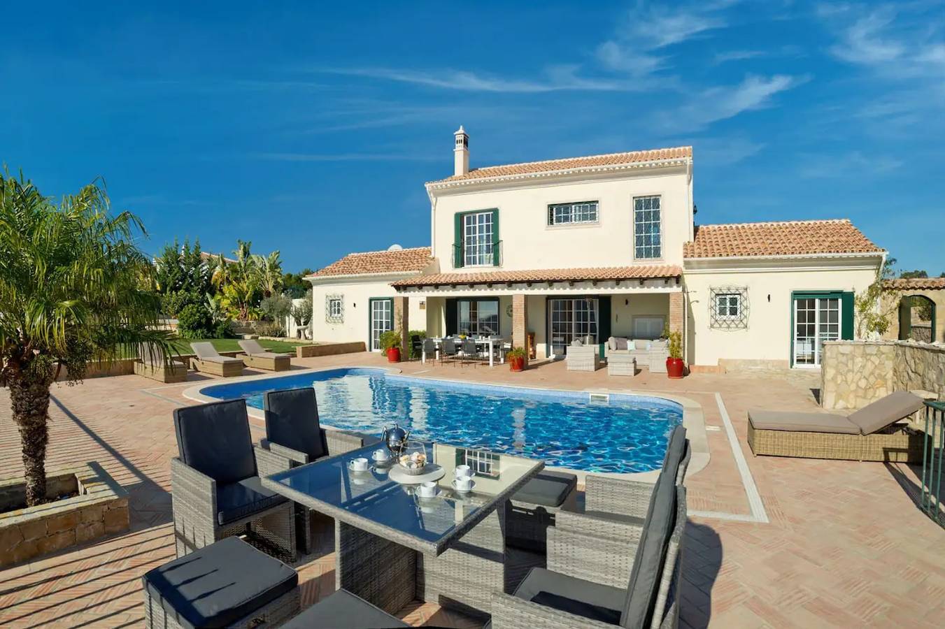 Villa 'Casa Canasta' with Mountain View, Pool and Air Conditioning in Faro District