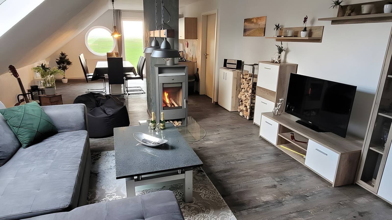 Ganze Wohnung, Apartment für 5 Personen, 100 m², mit Wlan in Wiarden, Wangerland