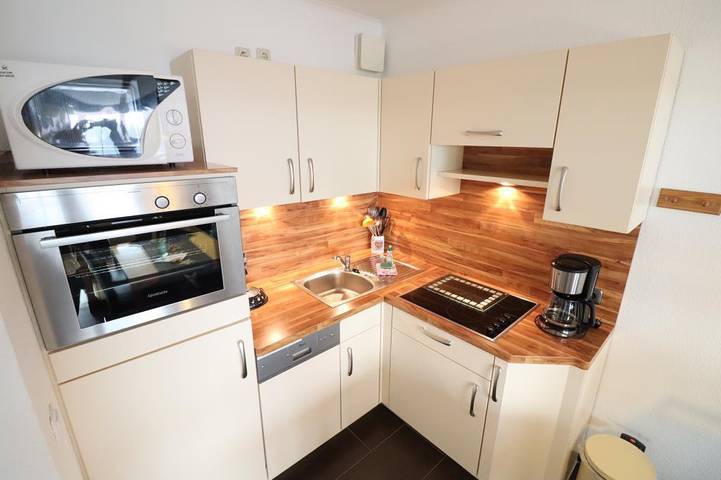 Ferienwohnung für 2 Personen, mit Balkon und Balkon/Terrasse sowie Sauna und Meerblick in Sahlenburg - 4