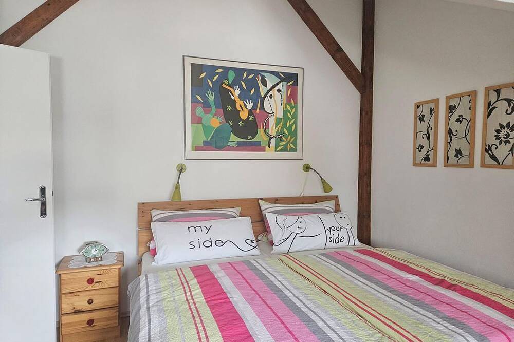 Ganze Wohnung, Ferienwohnung Wartturmblick - Gemütliche Ferienwohnung mit Terrasse in Nierstein, Landkreis Mainz-Bingen