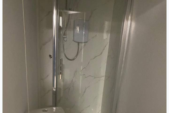 3 Bedrooms - 6 Bath- Sleeps 6 - Free Parking in Bolton, Grand Manchester