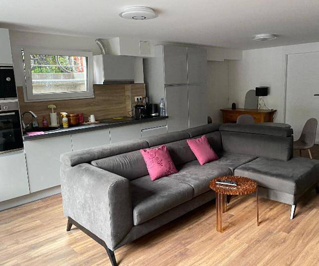 Gîte pour 2 personnes, avec Terrasse et Vue à Chens-sur-Léman