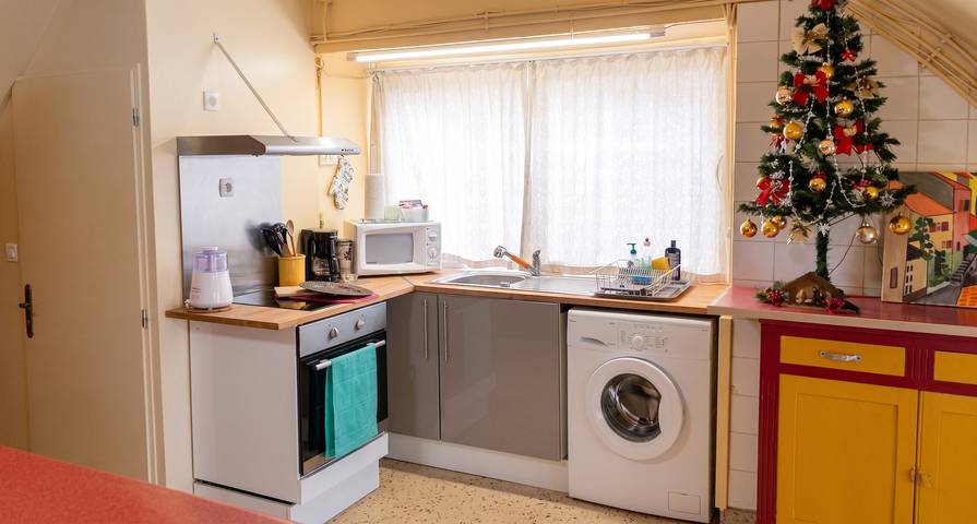 Ganzes Studio, Gemütliches Studio in Aydat mit Klimaanlage auf 26 m² in Aydat, Regionaler Naturpark Volcans d'Auvergne