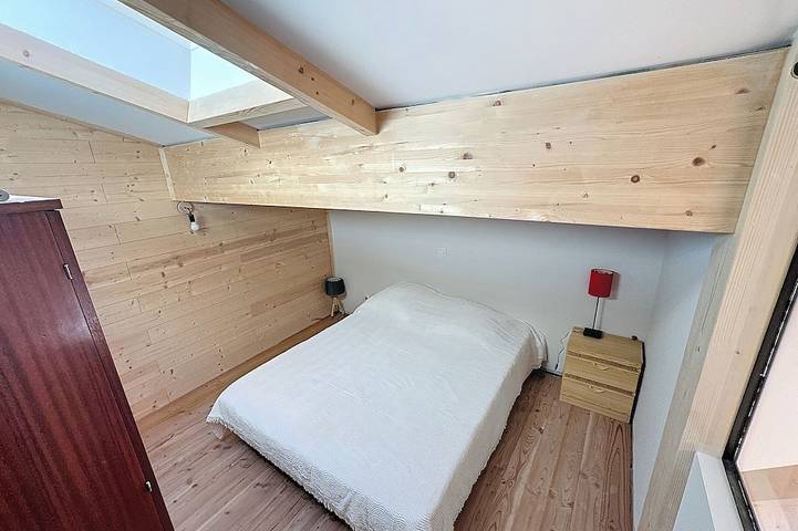 Gîte pour 8 personnes, avec jardin dans La Croix de Bauzon - 3