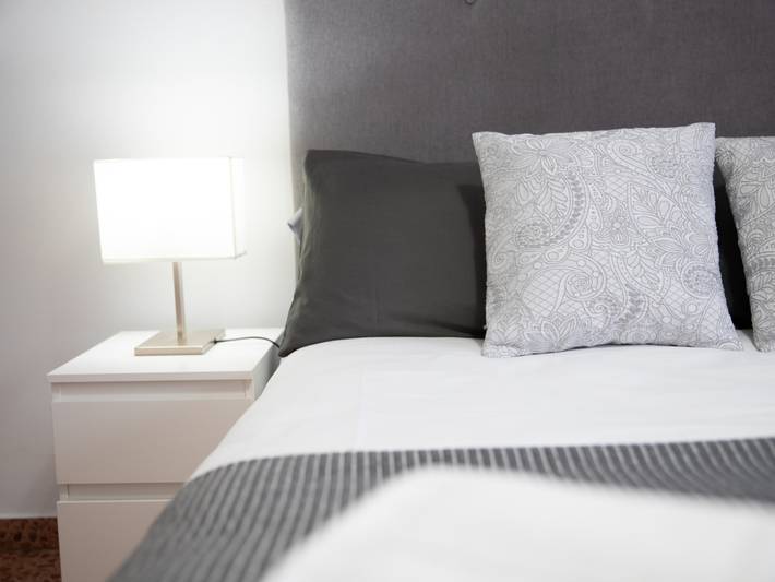 Entire apartment, Modern Comfort: 4 people in Albelda in Albelda de Iregua, La Rioja Province