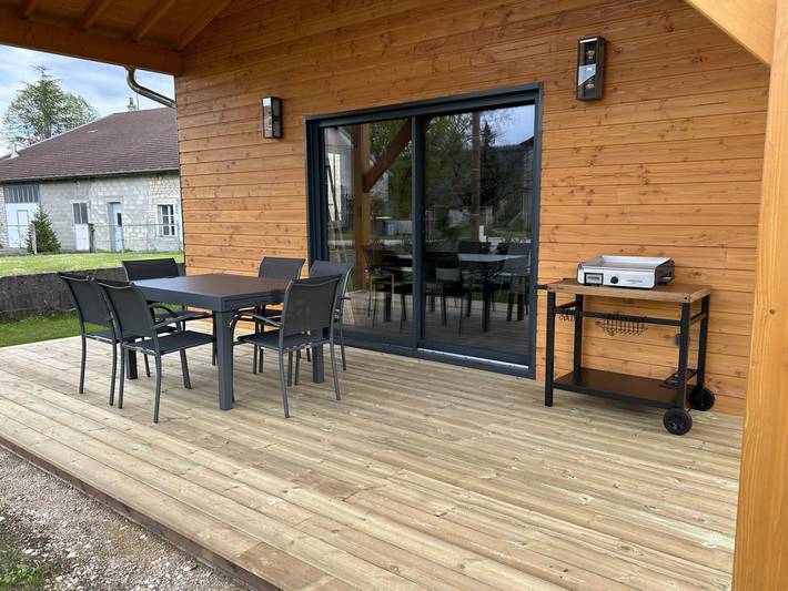 Chalet pour 6 personnes, avec terrasse et jardin dans le Jura - 3
