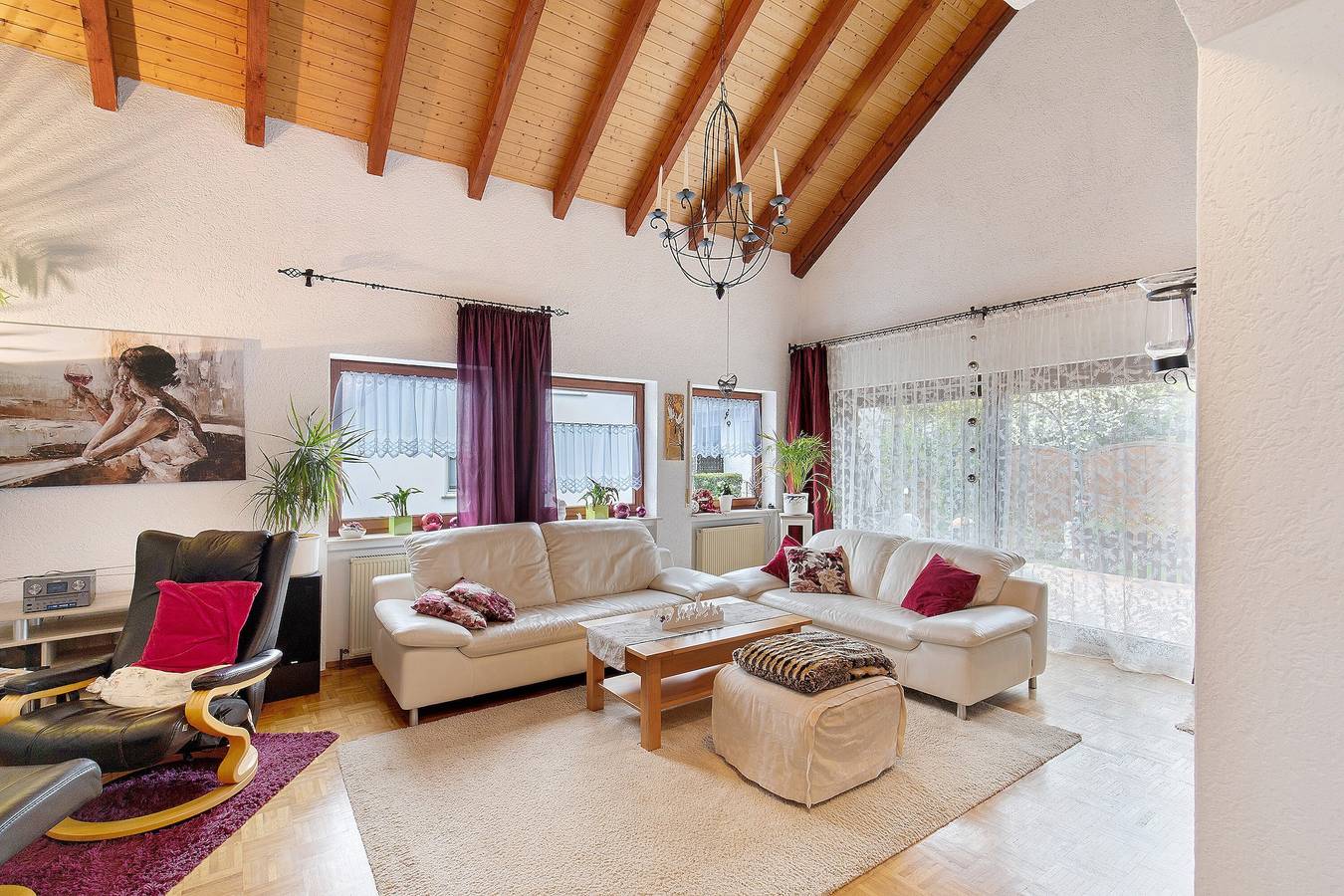 Ferienhaus 'Haus Domblick' mit privater Terrasse, Gemeinschaftsgarten und Wlan in Gückingen, Lahn-Taunus
