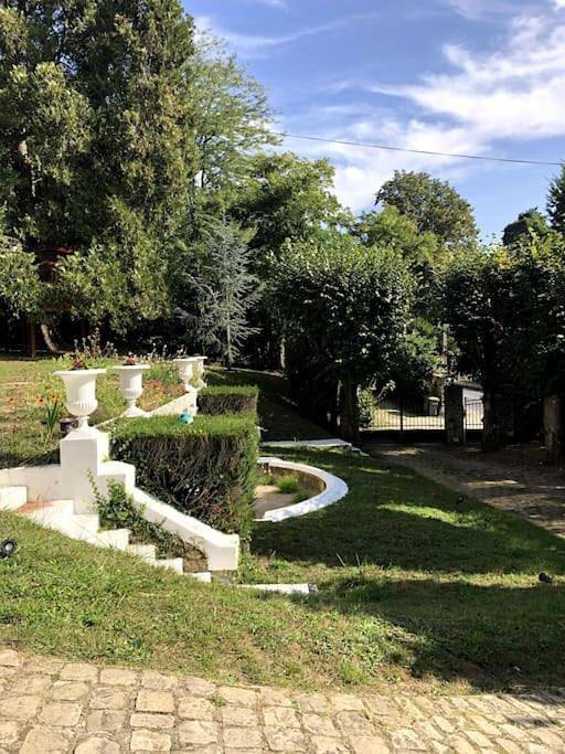 Location de vacances pour 10 personnes, avec vue et jardin, animaux acceptés à Saint-Rémy-lès-Chevreuse - 3