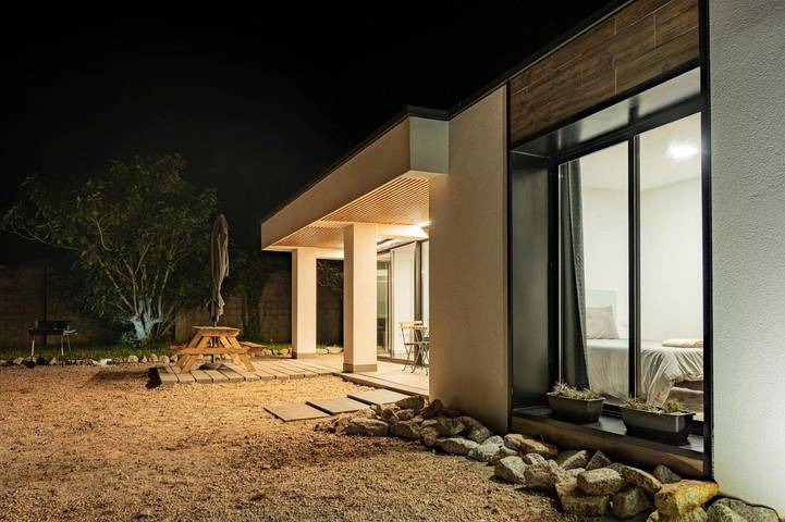 Casa de férias para 4 pessoas, com terraço e vista e ainda jardim, com animais de estimação em Oleiros (Espanha)