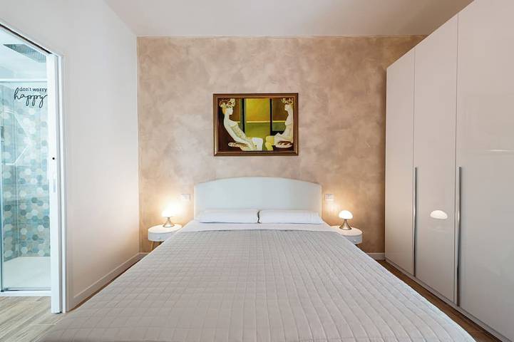 Delightful and modern three-room apartment for 4,with 2 bedrooms, 2 bathrooms, laundry room and parking space in Perugia, Perugia Provinz