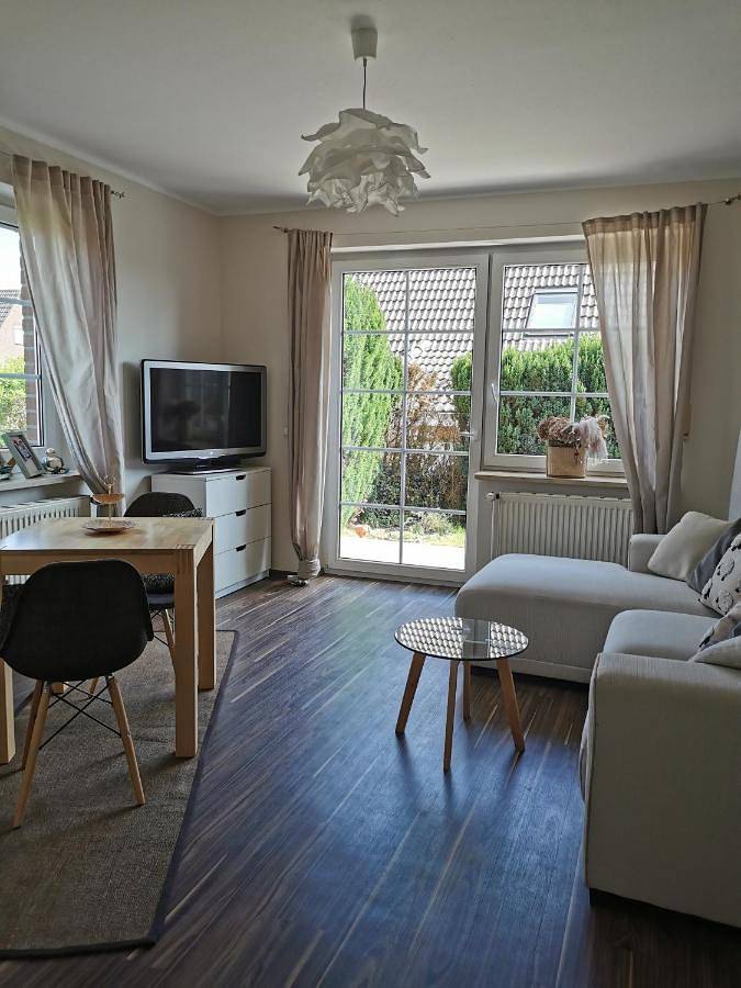 Ferienwohnung für 2 Personen, mit Terrasse und Ausblick in Stockelsdorf