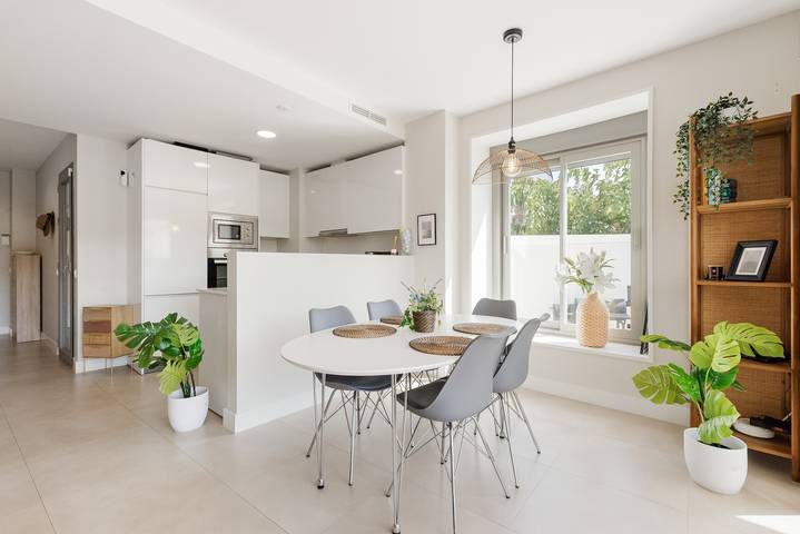 Entire apartment, Apartment "Baviera Hills 1A" with Garden, Shared Pool and Wi-Fi in Caleta de Vélez, Vélez-Málaga