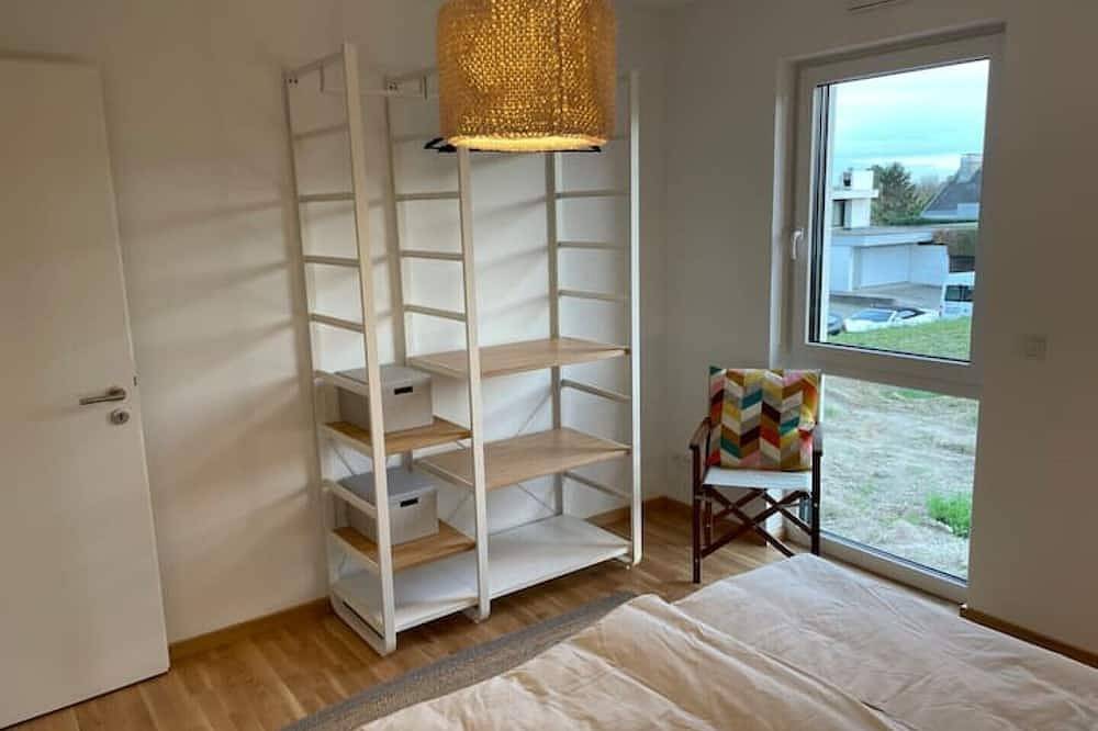 Entire apartment, Fantastically bright apartment with sun terrace in a quiet location in Worms, Kurpfalz