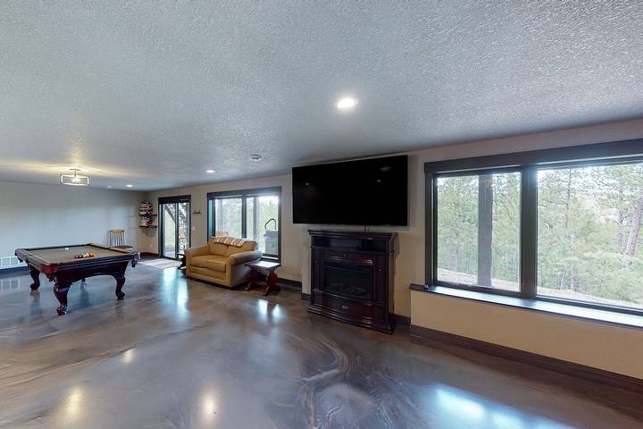 Vacation house for 14 people, with hot tub and terrace in South Dakota