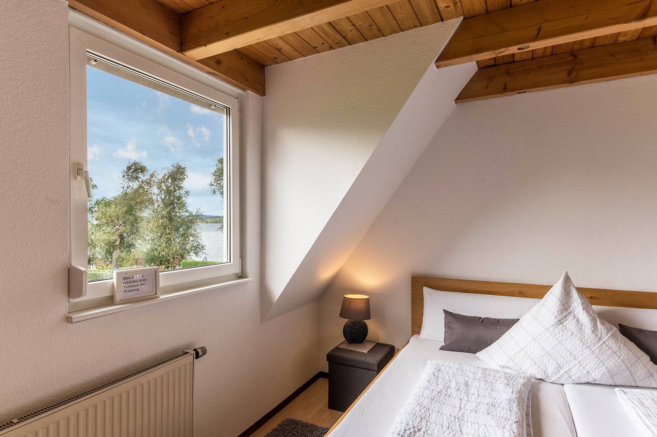 Appartement 2 in Haus Böhler op het eiland Reichenau met uitzicht op het meer, terras en tuin, foto 12