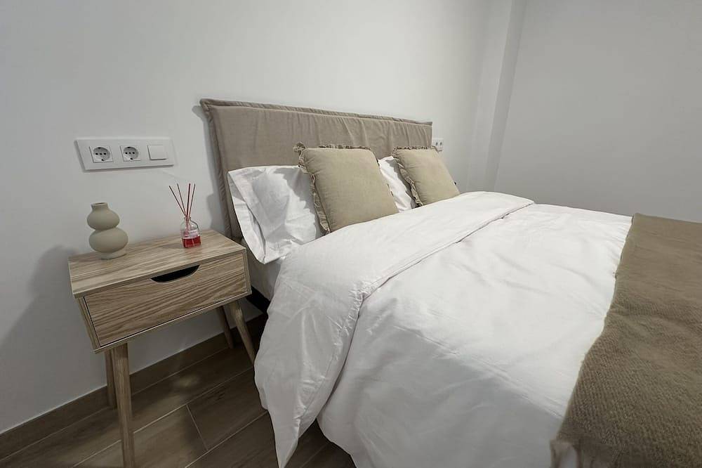 Private Terrace, Chillout & Outdoor Dining in Alcalá de los Gazules, Los Alcornocales